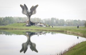 Za jasenovačke žrtve: Vlade Srpske i Srbije zajedno grade dva memorijalna centra