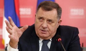 Dodik kratko o sastanku Stanivukovića i Šmita: Odgovaram samo za svoju politiku