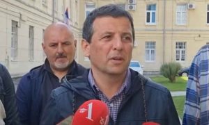 Incident u Trebinju: Vukanović tvrdi da ga je Šarović napao na groblju