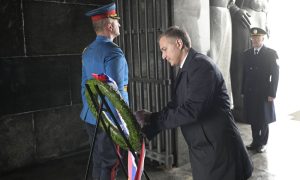 Dan Vojske Srbije: Stefanović položio vijenac na Spomenik Neznanom junaku