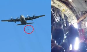 Drama u vazduhu: Padobranac ostao da visi zakačen za avion VIDEO