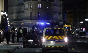 Incident u Parizu: Vozač krenuo ka policajcima – oni zapucali i ubili dvoje ljudi