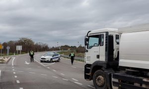Stravična saobraćajna nesreća: U sudaru auta i kamiona poginule tri Slovenke