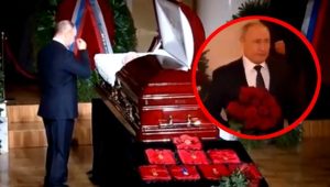 Sa buketom crvenih ruža: Putin se oprostio od Žirinovskog VIDEO