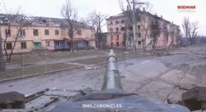 Iz perspektive tenkiste: Ulične borbe u Marijupolju VIDEO