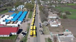 Više desetina vozila: “Azovstalj” napustili autobusi sa ukrajinskim vojnicima