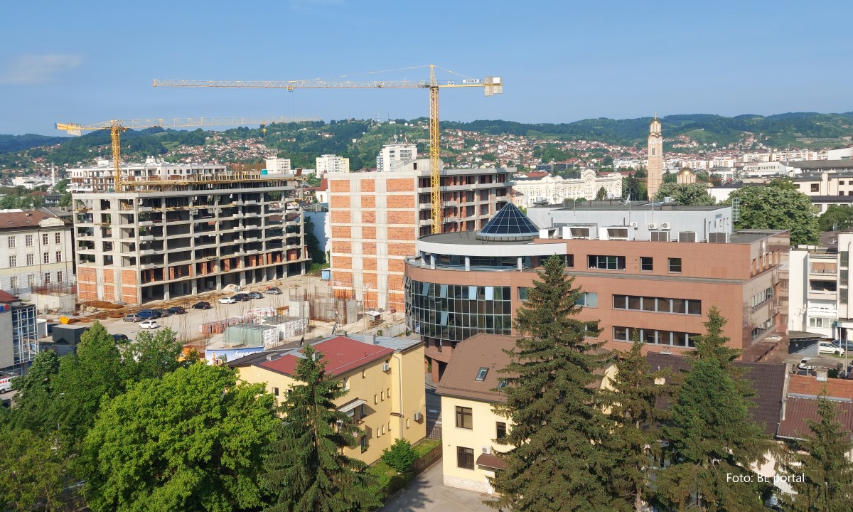 Devet banjalučkih profesora diglo glas: Gradska administracija u punoj mjeri uključena u investitorski urbanizam