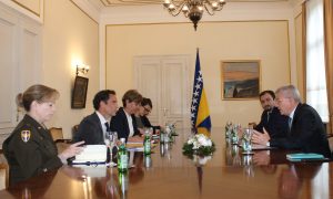Za istim stolom: Džaferović i Kolomin o pripremama za samit NATO-a