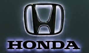 Zbog rizika od požara i povreda u sudaru: “Honda” povlači više od 100.000 hibridnih vozila
