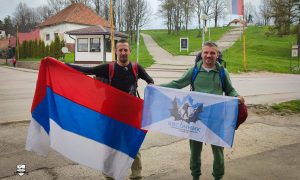 Planinari Božo i Robert na pokloničkom putu ka manastiru Ostrog: Vodi nas vjera i volja
