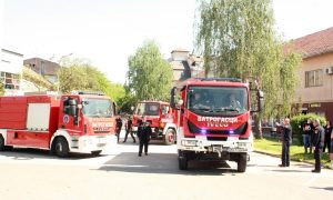 Defile vozila u Modriči: Obilježen Međunarodni dan vatrogasaca FOTO