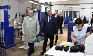 Višković pazario u Bemi: Podržao domaću proizvodnju, pa kupio cipele