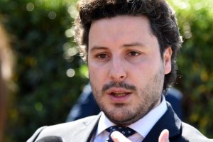 Abazović nakon sastanka lidera parlamentarne većine: Dritanova fotelja nije prepreka