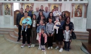 Slava i trostruko krštenje: Đurđevdan se posebno obilježava u porodici Mićević kod Foče