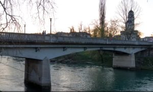 Drama kod Gradskog mosta u Banjaluci: Jedna osoba upala u Vrbas