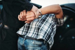 Uhapšen zbog nasilja u porodici: Pretukao suprugu, punca i sina