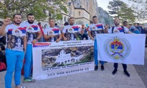 Ispunili misiju humanosti: Pješke prešli 420 kilometara da se mole za druga u Ostrogu