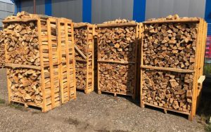 Muke proizvođača ogrevnog drveta: Roba vrijedna stotinu miliona evra trune zbog zabrane izvoza