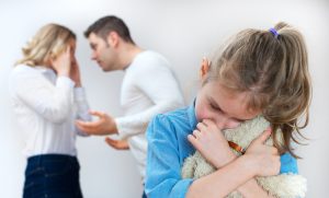 Godine djece su bitne kad se roditelji razvode; pomoć psihologa je prijeko potrebna
