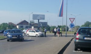 Vozači oprez zbog gužve! Udes u kružnom toku kod Centruma