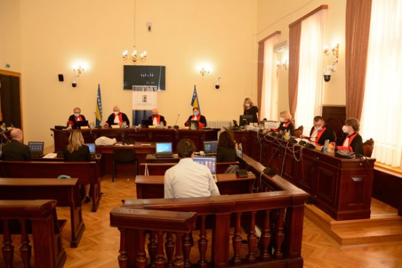 Zahtjev članova Predstavničkog doma: Pred sudijama Ustavnog suda BiH i njihove odluke