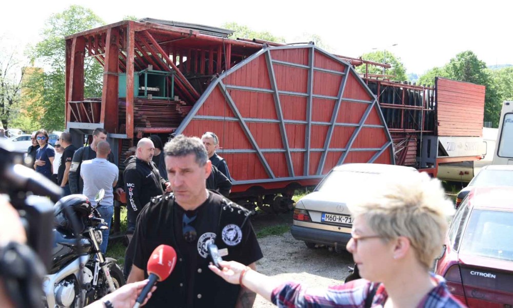 Inspekcija se nije pojavila: Banjalučki “Zid smrti” ipak nije uklonjen