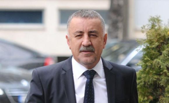 Sve uklesao u mermer: Milan Kovač postao jedini načelnik koji je dobio put po svom imenu FOTO