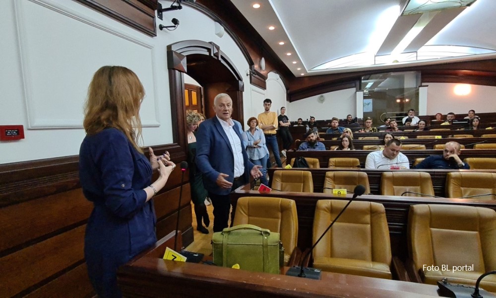 Rasprava “u klinču”! Luburić i Mrđa: Ko je uzeo milione? VIDEO