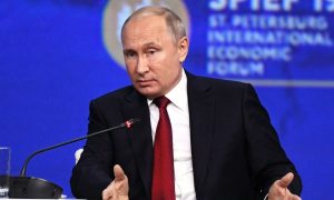 Odgođeno obraćanje Putina: Sajber napad na forum u Sankt Peterburgu