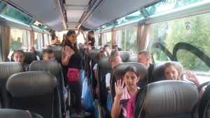 “Socijalizacija djece”: Iz Milića na ljetovanje u Bečiće otputovalo 19 djece