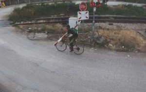 Neodgovorno ponašanje: Biciklista polomio rampu na prelazu “Vrbanja” u Banjaluci VIDEO