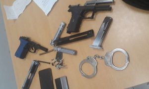 Banjalučanin uhapšen zbog niza krivičnih djela: Pronađena droga, plinski pištolji i falsifikovani pečati