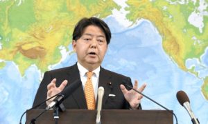 Oporavlja se od kuće: Japanski šef diplomatije pozitivan na koronu