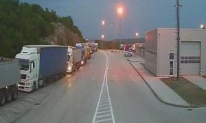 Pao sistem carine kod Hrvata: Kilometarske kolone na prelazu Kamensko