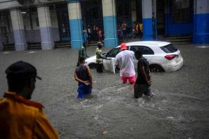 Nevrijeme u Havani: Poginule najmanje dvije osobe u poplavama uzrokovanim jakim kišama