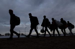 Među njima i vojnici! Privedeno 10 ljudi u vezi sa pogibijom migranta 2021. godine