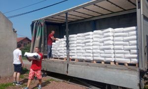 Pomoć za korisnike javne kuhinje: “Mozaiku prijateljstva” 52 tone brašna od Vlade Srpske