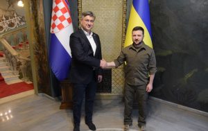 Plenković razgovarao sa Zelenskim: Nastavljamo da pomažemo Ukrajini