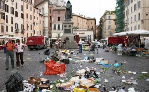 Rim zatrpan smećem: Upućeno pismo UNESCO-u