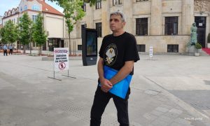 Nakon sastanka u Palati ipak protesti: Veterani se sele u park Mladen Stojanović