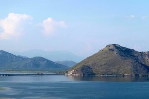 Smanjili ulov ribe u Crnoj Gori: Albanski ribari pregradili Bojanu