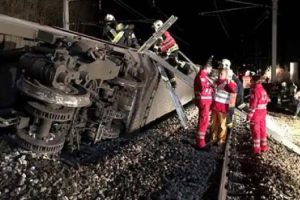 Direktan sudar  putničkog voza i lokomotive: Najmanje 22 osobe povrijeđene