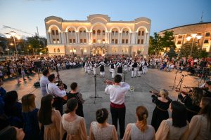 Kulturno-umjetničkim programom počelo obilježavnje slave Grada FOTO