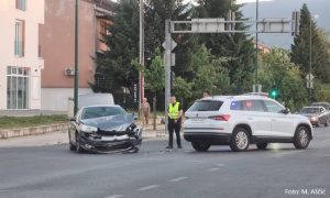Saobraćajna nesreća u Sarajevu: Povrijeđena jedna osoba