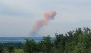 Stub narandžastog dima kod hemijskog postrojenja “Azot” VIDEO