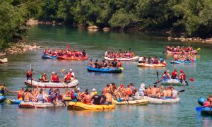 U Foči veliki broj učesnika: Počinje nezaboravna “Drinska avantura”