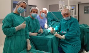 Uspjeh hirurga na UKC-u: Izveden komplikovan hirurški zahvat kod dječaka