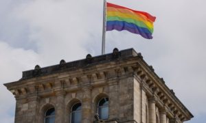 Izmjene Rječnika Univerziteta u Kembridžu: Definicija riječi muškarac prilagođena LGBT shvatanjima