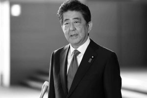 Japanska vlada odlučila: Šinzo Abe biće odlikovan najvišim državnim odlikovanjem