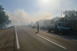 Vatra na 100 metara od kuća: Ponovo se aktivirao požar kod Bileće